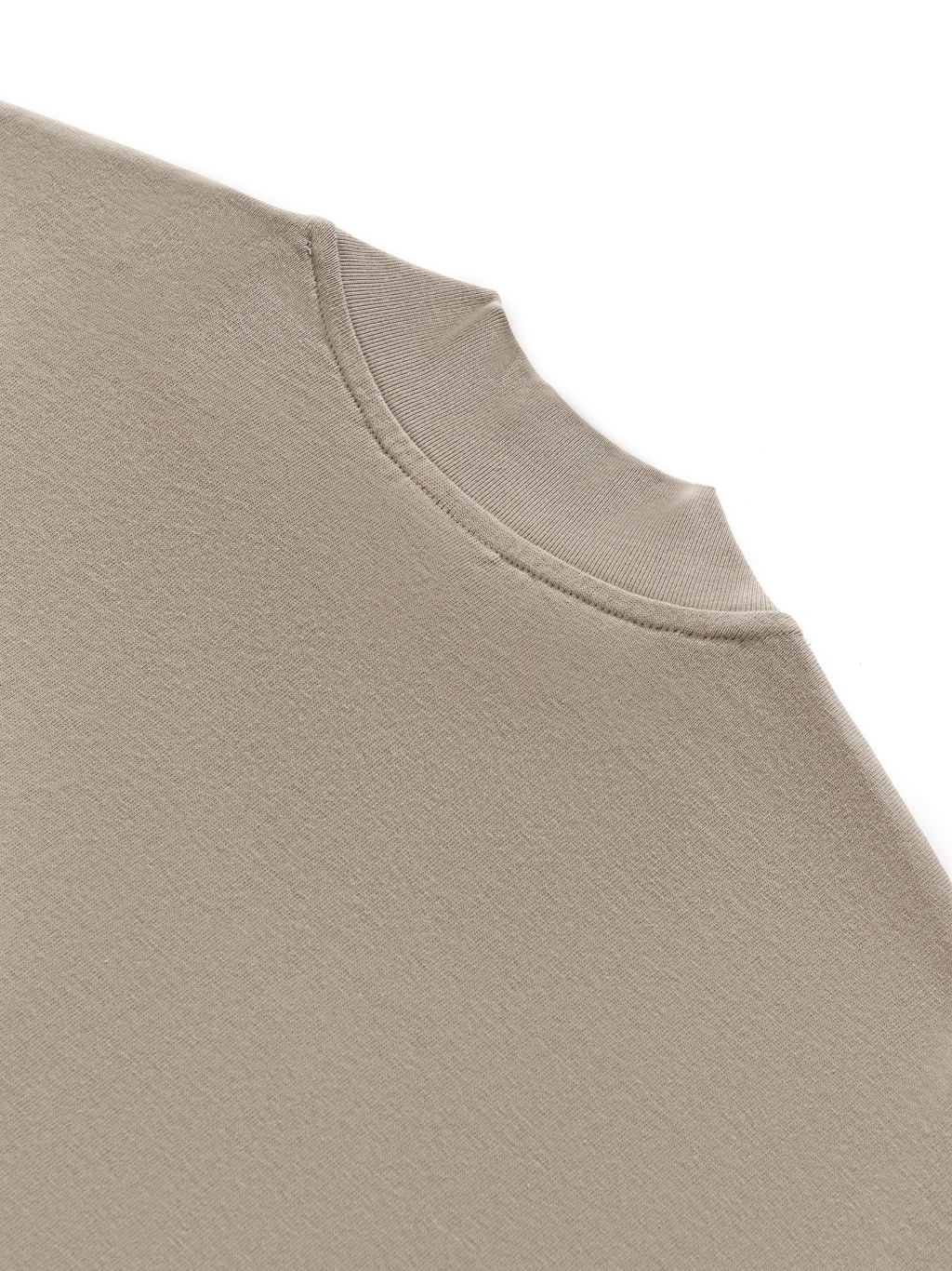 Oversized Mock Neck T-Shirt – Essential Streetwear | Tapstitch-18